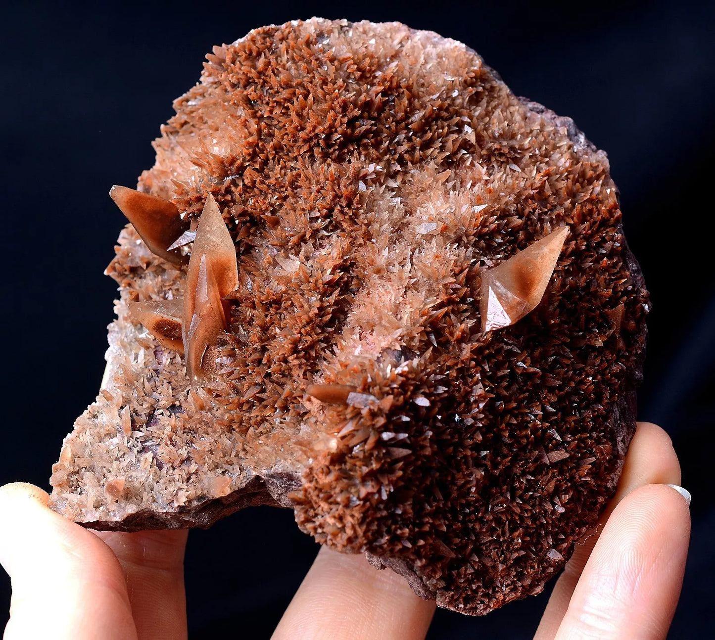 China / Newly Natural Swallow-Tail Twin Crystal Calcite Mineral Specimen 244g