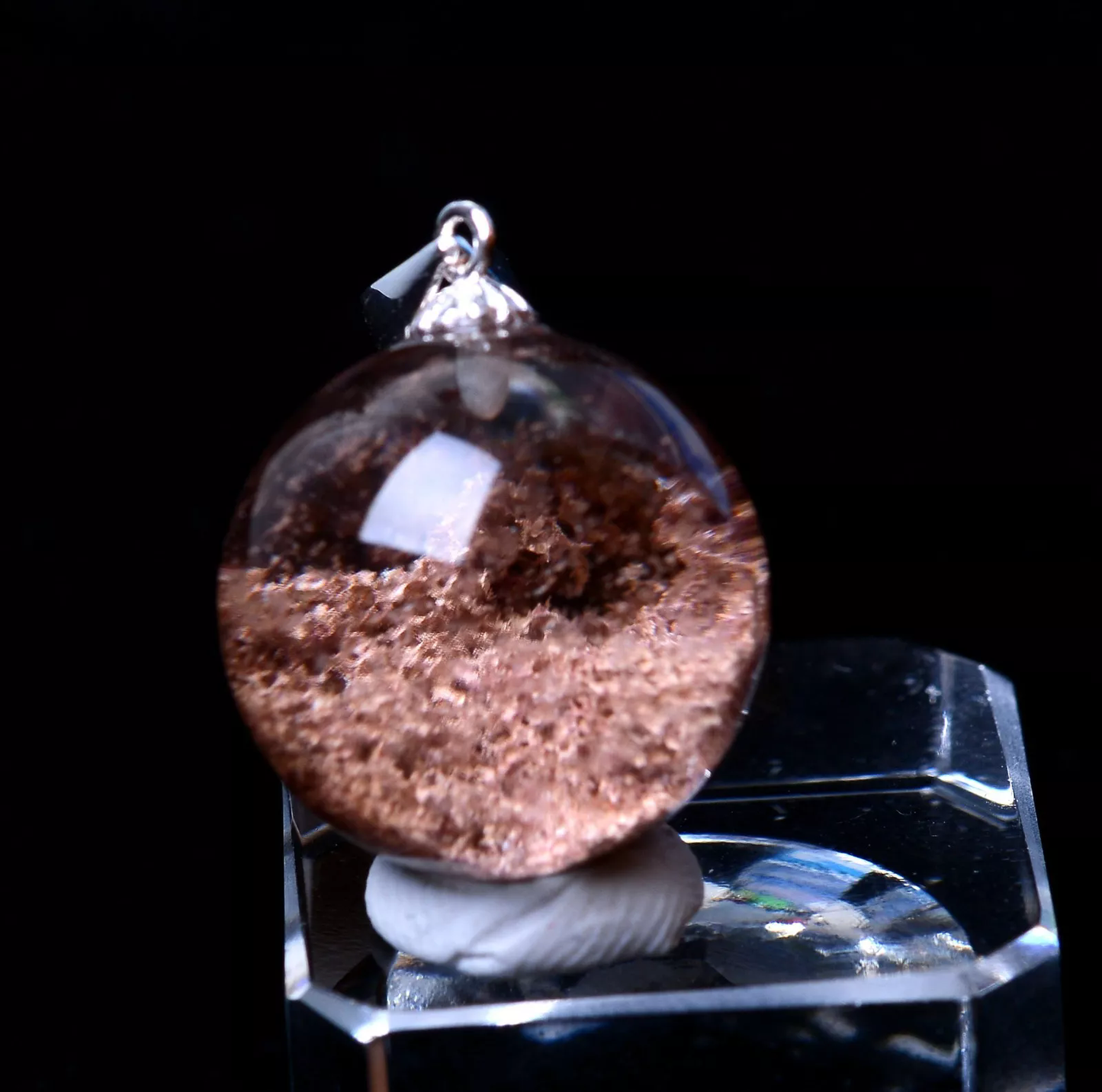 7.33g Natural Healing Red Ghost Crystal Quartz Ball Woman Cure Pendant Silver