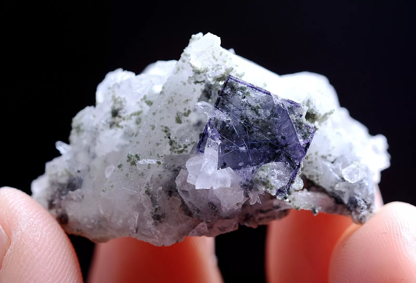 8.5g Natural Bismuthinite Purple FLUORITE Crystal Mineral Specimen/ Yaogangxian