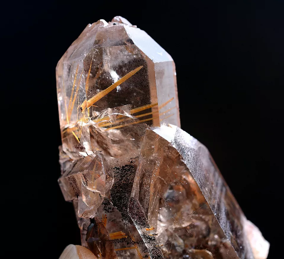 35gNatural Transparent Gold Rutilated Skeletal Quartz Crystal Mineral Specimens