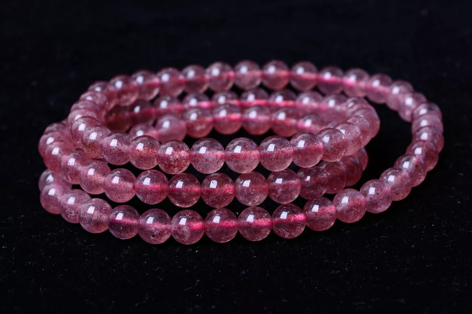 Natural Red Ice love Strawberry Crystal Stretch Round Beads Bracelet 6.5mm