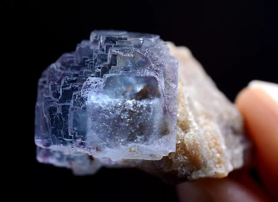 12g Natural Purple Phantom Fluorite Mineral Specimen /Yaogangxian China