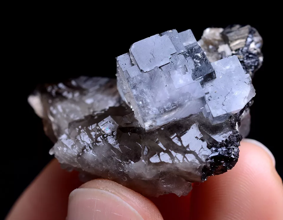 21g Transparent PURPLE CUBIC FLUORITE & CRYSTAL MINERAL SPECIMEN/YaoGang Xian