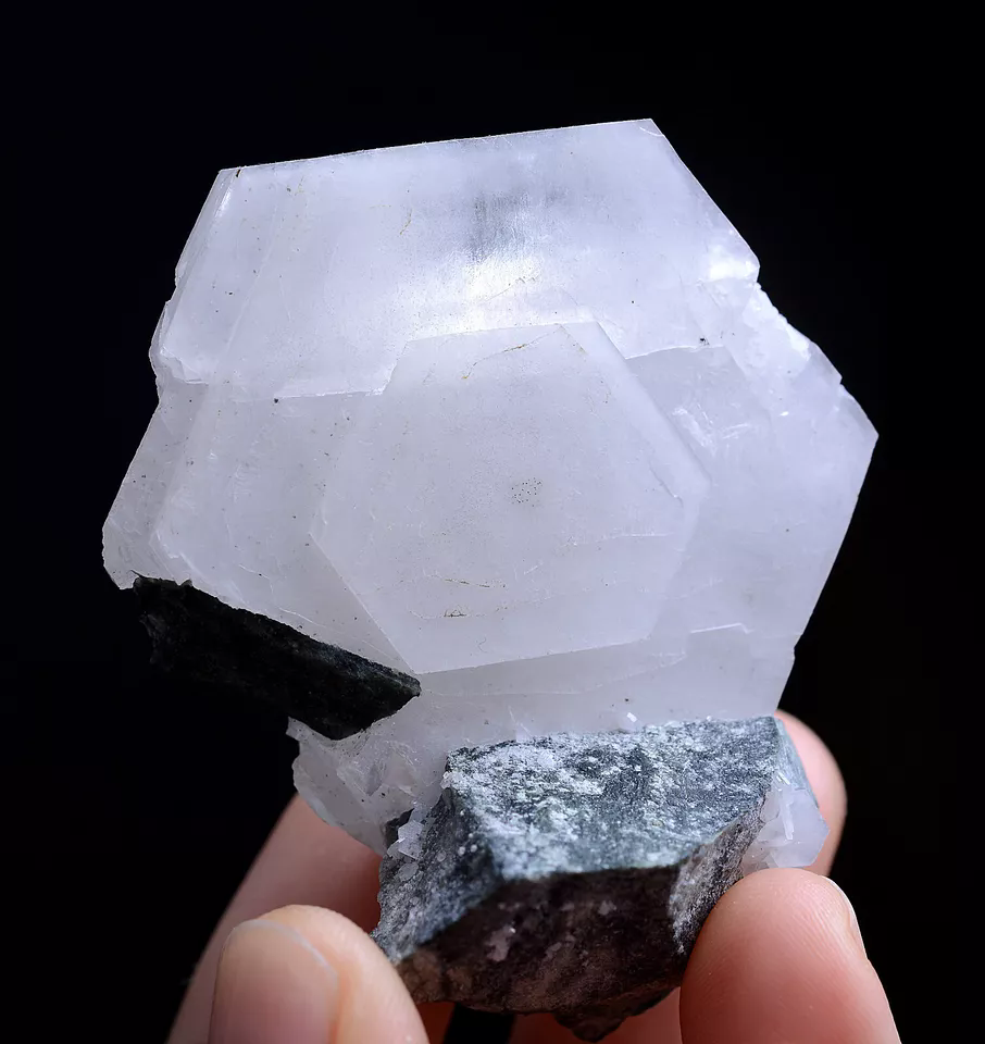 44g Natural Rare Hexagon Pink Fluorescent Calcite mineral specimen/China