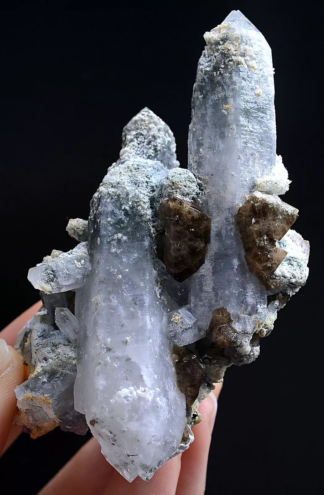 125gNatural Rare Scheelite & Crystal Cluster Mineral Specimen/Yaogangxian China