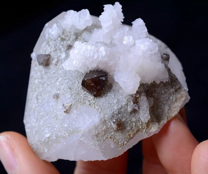 88g Natural Rare Scheelite & Crystal Calcite Mineral Specimen/YaogangxianChina