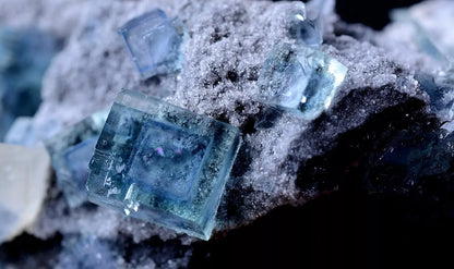 New Find Transparent Blue Cube Fluorite Calcite Cluster Mineral Specimen 92.57g