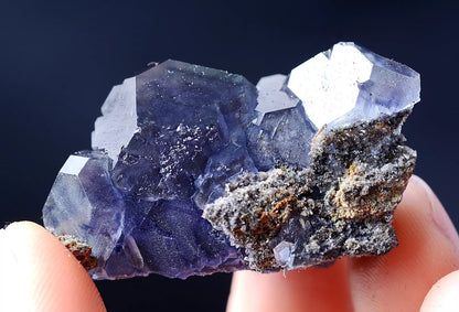 25.46g MUSEUM COLLECTION NEWLY DISCOVERED RARE PURPLE FLUORITE MINERAL SAMPLES