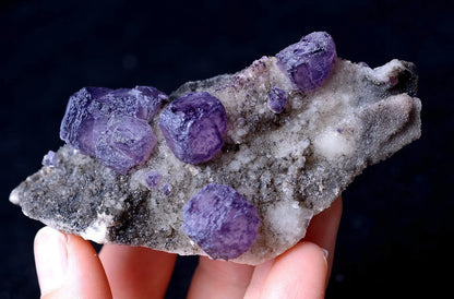 111.67g Newly DISCOVERED NATURAL RARE PURPLE CUBIC FLUORITE  MINERAL SPECIMEN