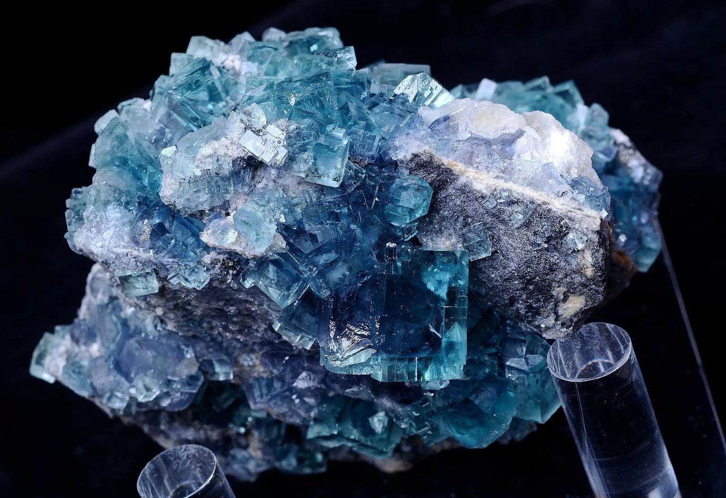 914g Rare Transparent Blue Fluorite Secondary Crystallization Mineral Specimen