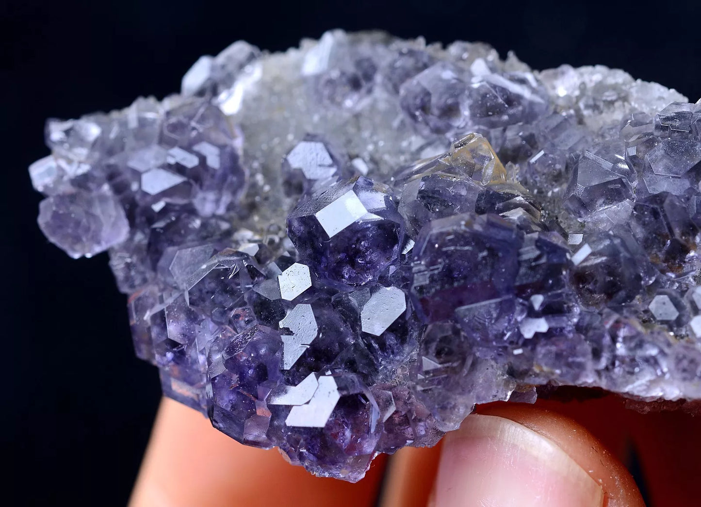 China / Newly DISCOVERED RARE PURPLE FLUORITE CRYSTAL MINERAL SPECIMEN 33g