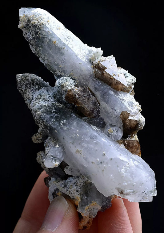 125gNatural Rare Scheelite & Crystal Cluster Mineral Specimen/Yaogangxian China