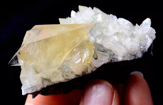 53g Natural Perfect Dipyramidal Yellow Calcite CLUSTER Mineral Specimen/ China