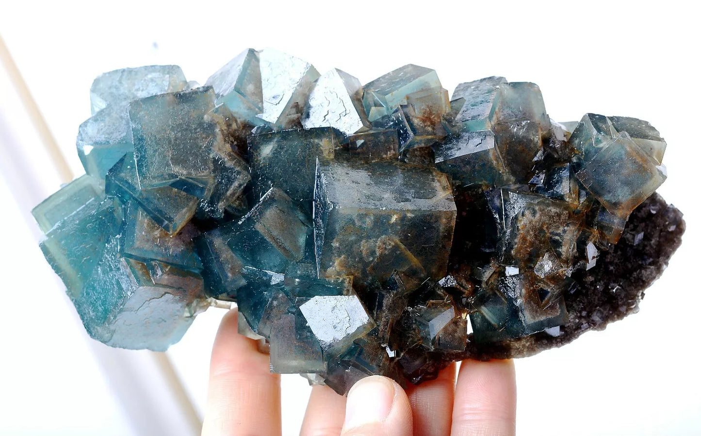 609gTransparent Blue-Green Cube Fluorite CRYSTAL CLUSTER Mineral Specimen/China