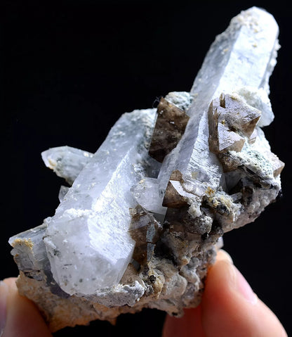 125gNatural Rare Scheelite & Crystal Cluster Mineral Specimen/Yaogangxian China