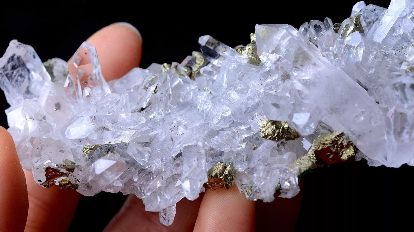 94.g  NEWLY DISCOVERED CRYSTAL CLUSTER & CHALCOPYRITE SYMBIOTIC MINERAL  SAMPLES