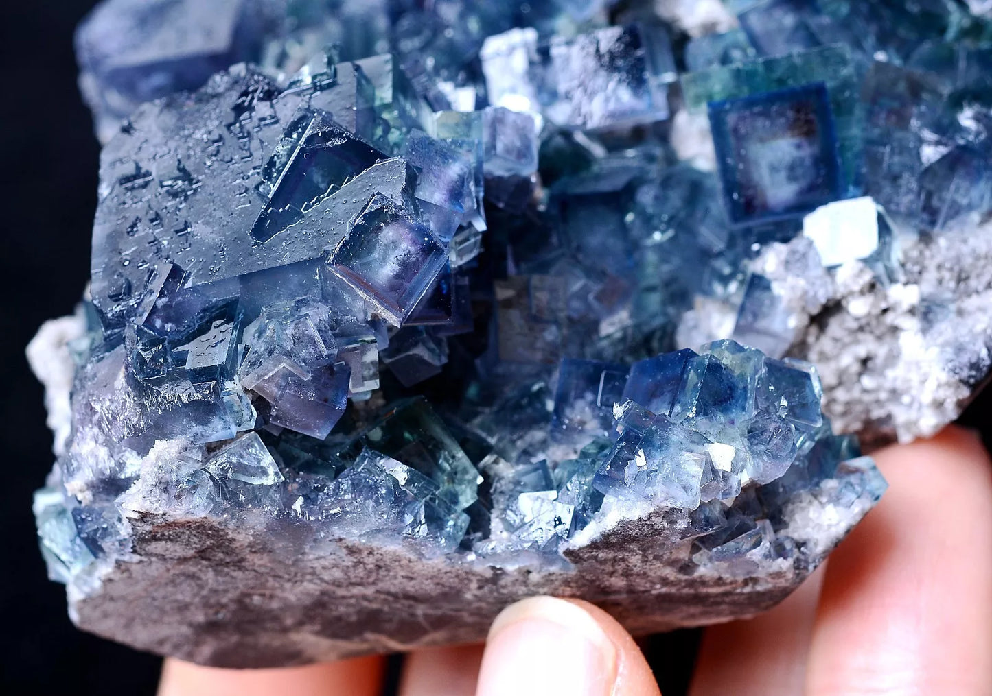 266g Rare Transparent Blue Fluorite Secondary Crystallization Mineral  Specimen