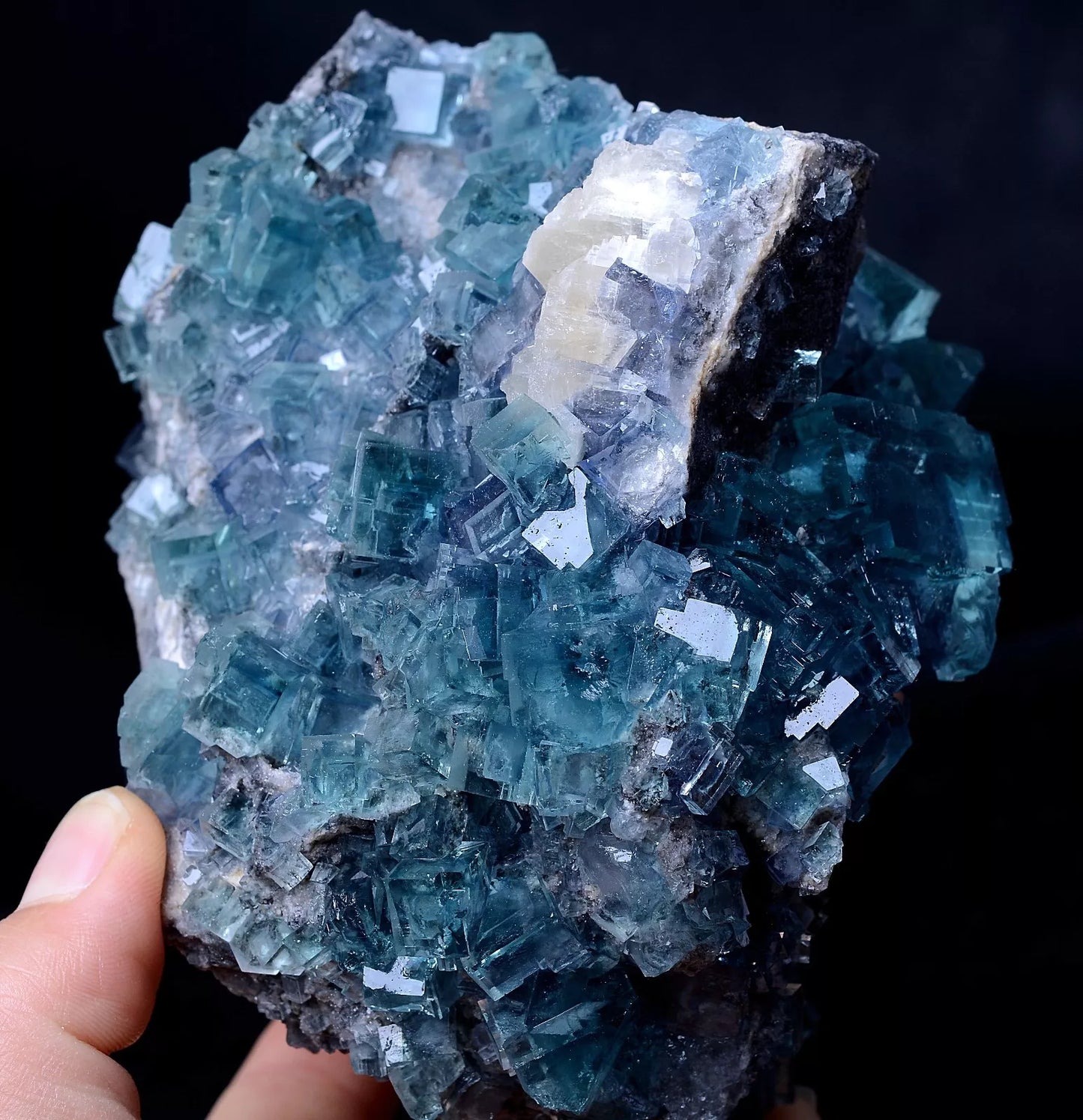 914g Rare Transparent Blue Fluorite Secondary Crystallization Mineral Specimen