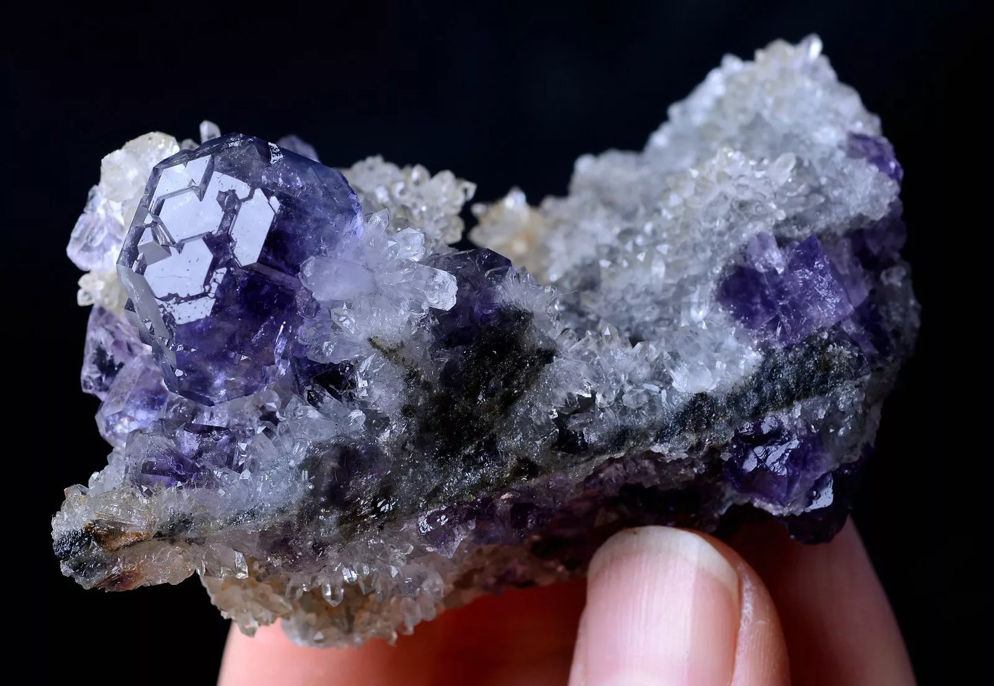 100.95g Newly DISCOVERED RARE PURPLE FLUORITE & QUARTE CRYSTAL MINERAL SPECIMEN