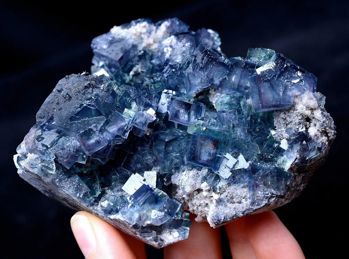 266g Rare Transparent Blue Fluorite Secondary Crystallization Mineral  Specimen