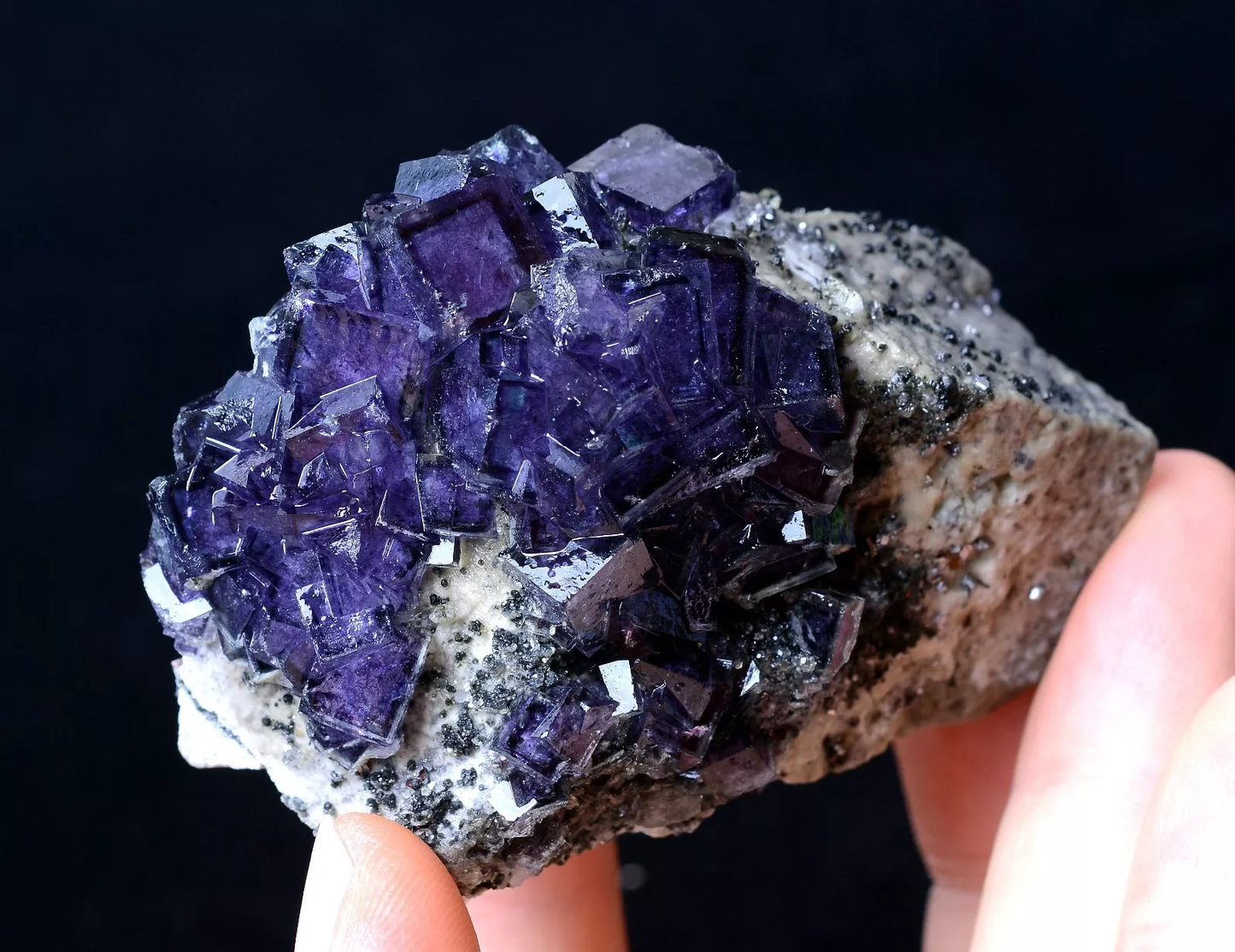 103g BEAUTY TRANSPARENT GEM LEVEL PURPLE FLUORITE CRYSTAL MINERAL SPECIMEN