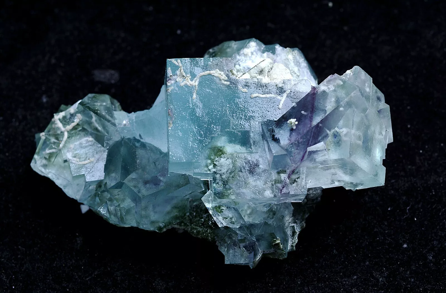 72g Natural Blue And White porcelain Fluorite Mineral Specimen /Yaogangxian