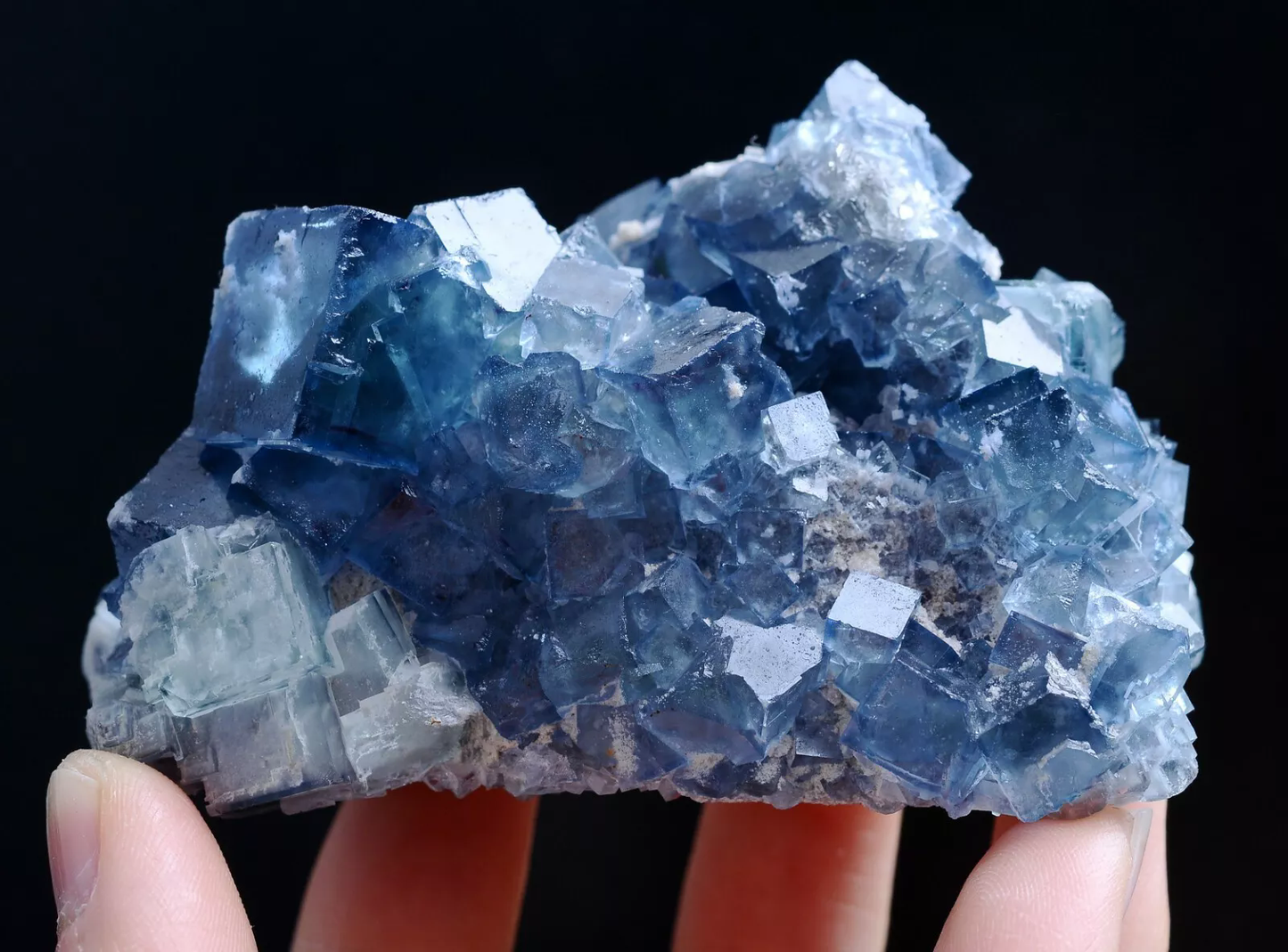 219g Natural Transparent Phantom Blue Cube Fluorite Mineral Specimen/China