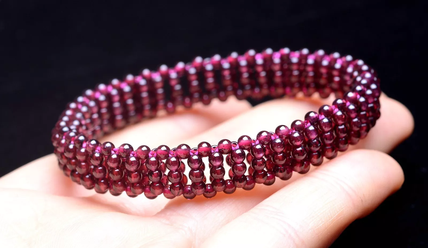 Genuine Natural Wine Red  Garnet Crystal Round Beads Woman Bracelet Gift 15.94g