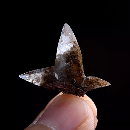 1.6g Newly Natural Swallow-Tail Twin Crystal Calcite Mineral Specimen / China