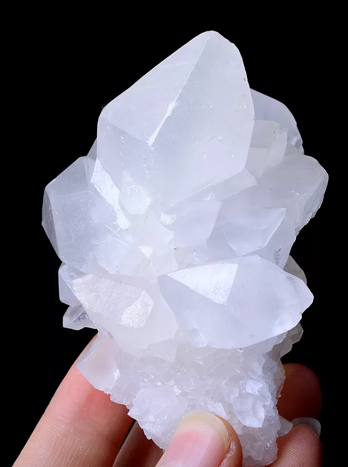 215g Natural Rare White Crystallization Stone Cluster Mineral Specimen/ China