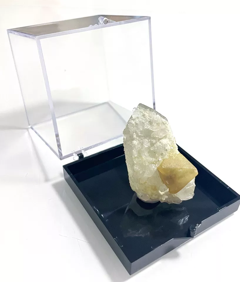 9pcs Acrylic Display Box Mineral Specimen Jewelry Square Collecting Case