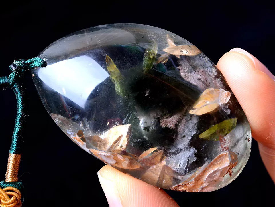 42g RARE NATURAL Clear Mica & Green Ghost Phantom Quartz Crystal Gem Pendant