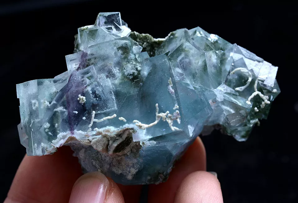 72g Natural Blue And White porcelain Fluorite Mineral Specimen /Yaogangxian