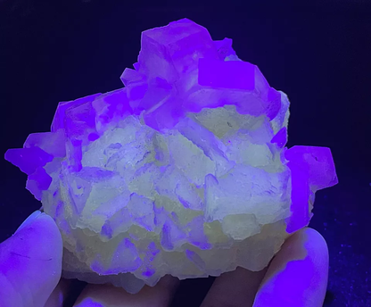 181.g Natural New Varieties Fluorescent Hexagon Calcite Mineral Specimen/China