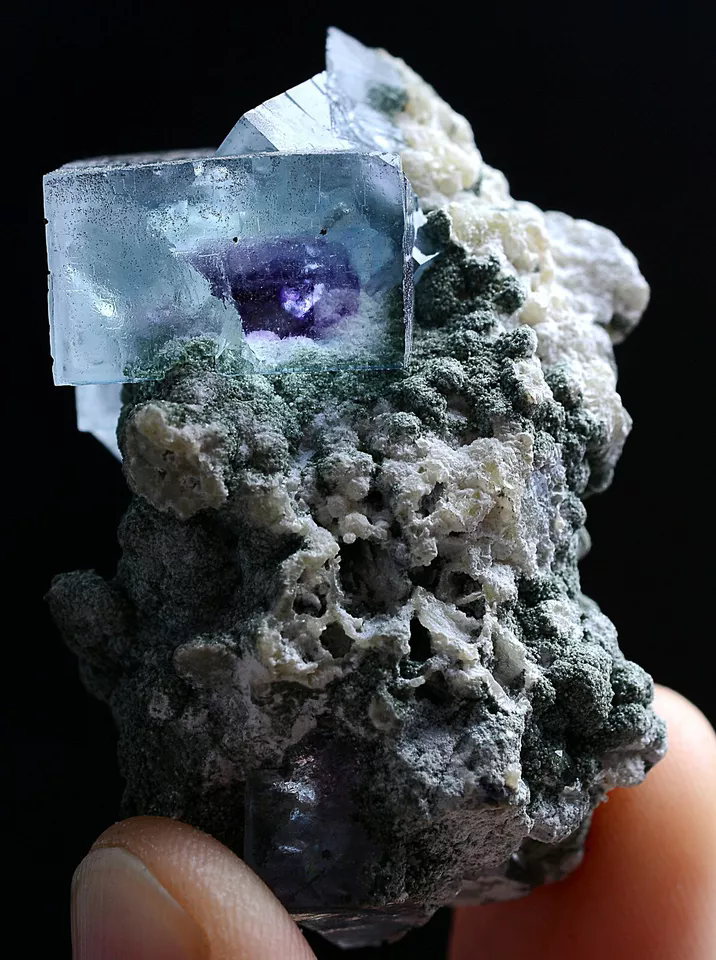 40g Natura Complete Clear Purple FLUORITE  Mineral Specimen / Yaogangxian China