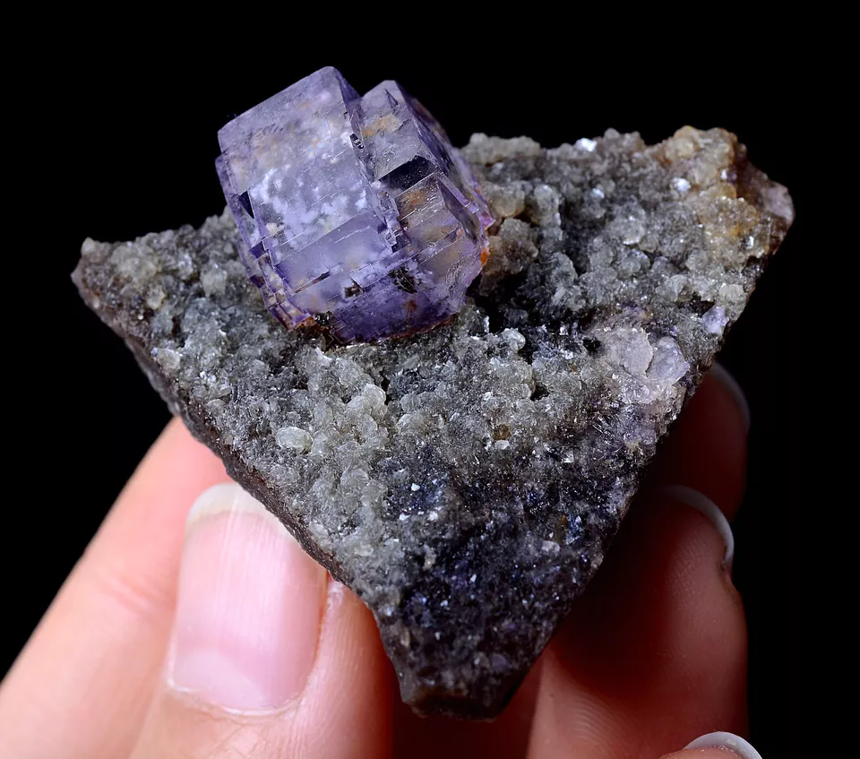 40.5g NEWLY DISCOVERED TRANSPARENT PURPLE FLUORITE MINERAL SAMPLES/Yaogang xian