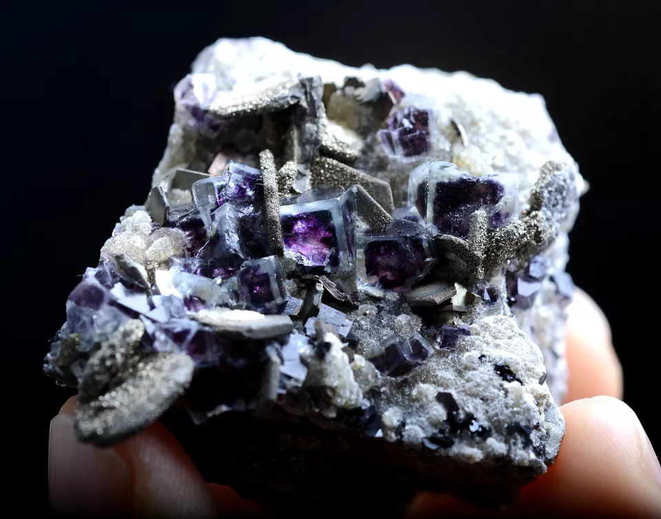 58.g Natural Phantom Purple FLUORITE Pyrite Mineral Specimen/Inner Mongolia