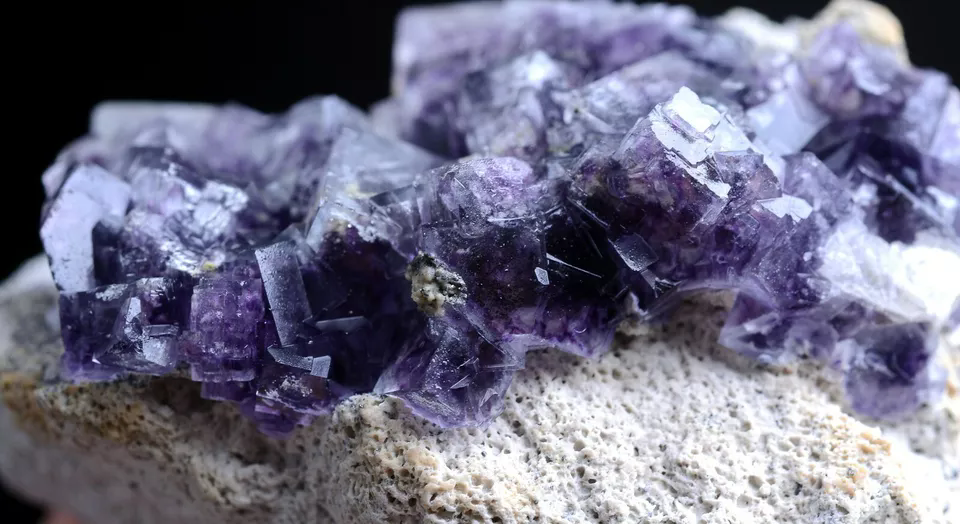 106g Natural Phantom Window Purple Fluorite Mineral Specimen/ Yaogangxian China