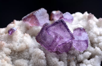 326.g Natural Two-Dimensional Code Purple Fluorite Mineral Specimen/Guizhou