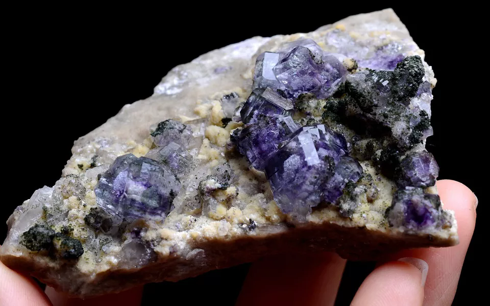 100.6g Newly DISCOVERED RARE CUBE PURPLE FLUORITE MINERAL SAMPLES /YaoGang Xian