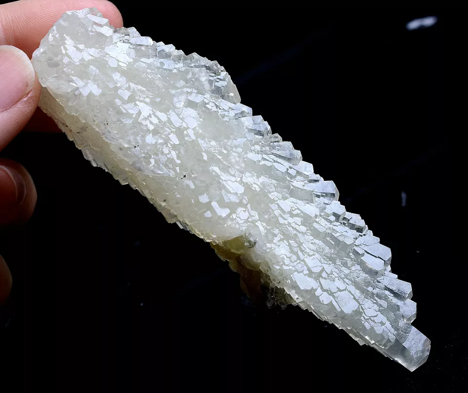 85g Natural “Angel Wings” White Calcite Green Crystal Mineral Specimen/  China