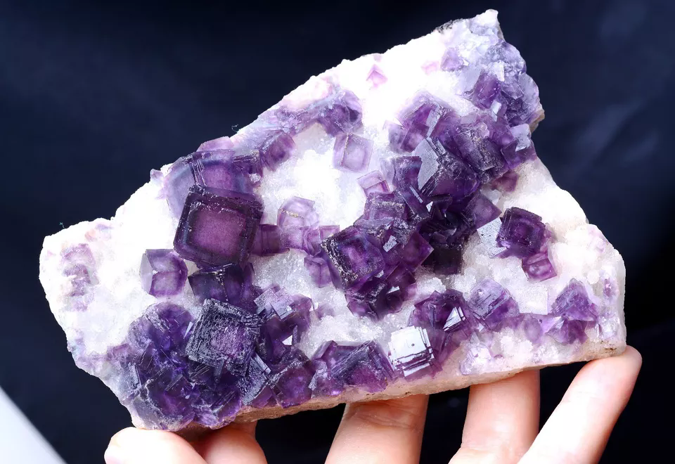 398g NEWLY DISCOVERED RARE PURPLE FLUORITE CRYSTAL CLUSTER MINERAL SAMPLES