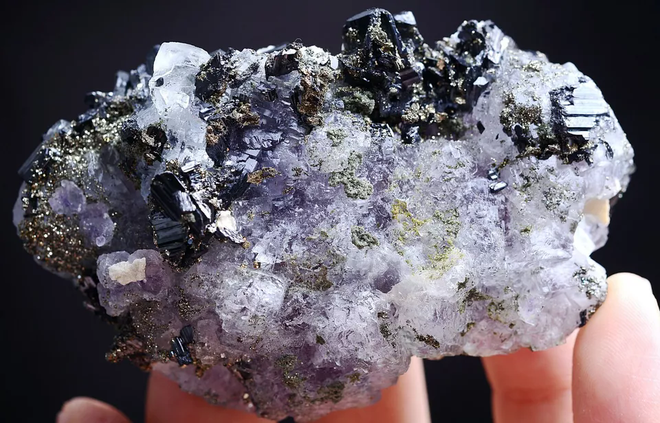 148gNatura Purple FLUORITE Wolframite Pyrite Calcite Mineral SpecimenYaogangxian