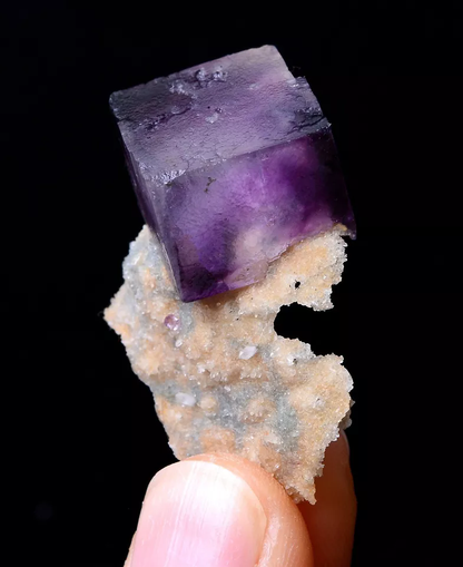 7.51g COLLECTION NEWLY DISCOVERED RARE  PURPLE & RED FLUORITE MINERAL SAMPLES