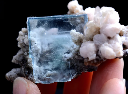 63g Natural Blue And White Porcelain Fluorite Mineral Specimen/Yaogangxian