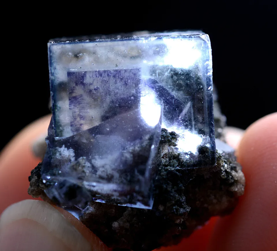 12g Natural Phantom Window Purple Fluorite Mineral Specimen/Yaogangxian China