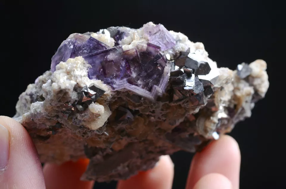 135.g Natural Window Purple Fluorite Arsenopyrite Mineral  Specimen/Yaogangxian