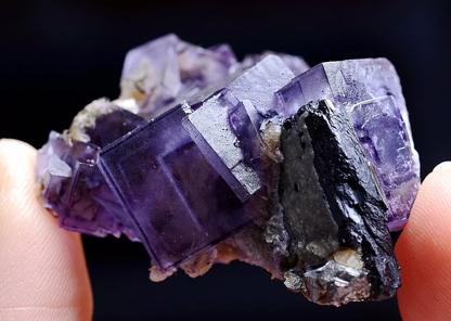 26.g NEWLY DISCOVERED RARE PURPLE FLUORITE MINERAL SAMPLES/Yaogang xian