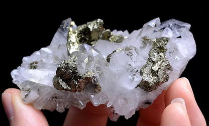 NEWLY DISCOVERED CRYSTAL CLUSTER & CHALCOPYRITE SYMBIOTIC MINERAL SAMPLES  153g