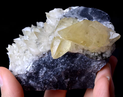 246g Natural Perfect Dipyramidal Yellow Calcite CLUSTER Mineral Specimen/China